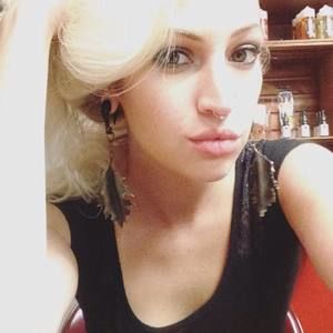 Meet your Posher, Nikki